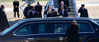 Notice the limo’s height compared to the agent holding the door. (Photo: Master Sgt. Kendra Owenby, U.S. National Guard)